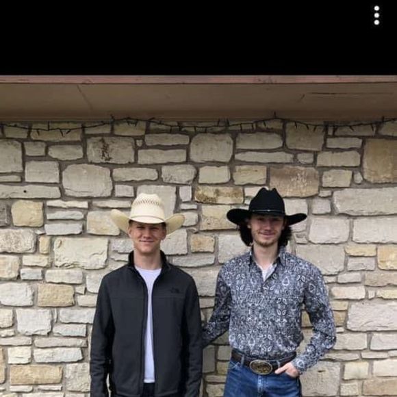 Meet your Posher, Kyle - Picture 1 of 1